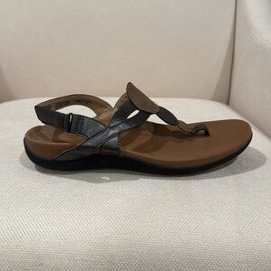 Rockport Bronze & Pewter Dressy Flipflop size 7M